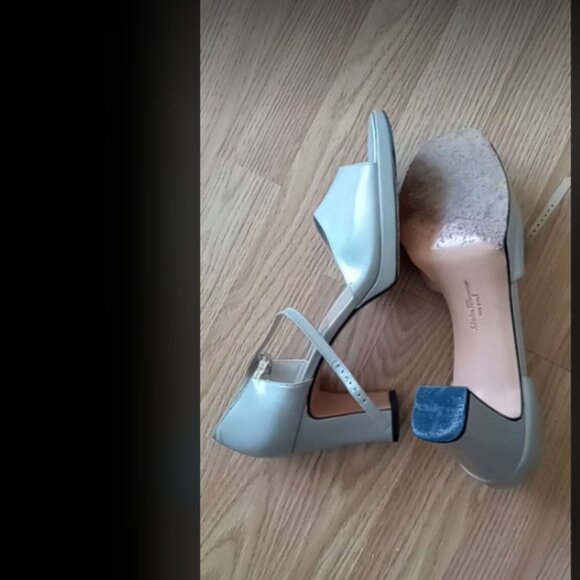 Salvatore Ferragamo Open Toe Strap Heels Sz 10.5 - Picture 2 of 12